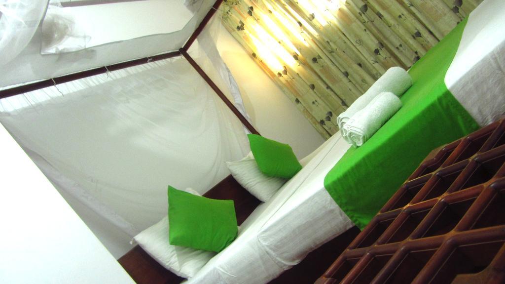 Ocean Voyage Hotell Tangalle Eksteriør bilde