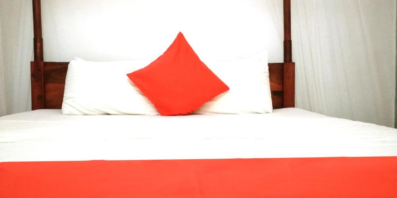 Ocean Voyage Hotell Tangalle Eksteriør bilde
