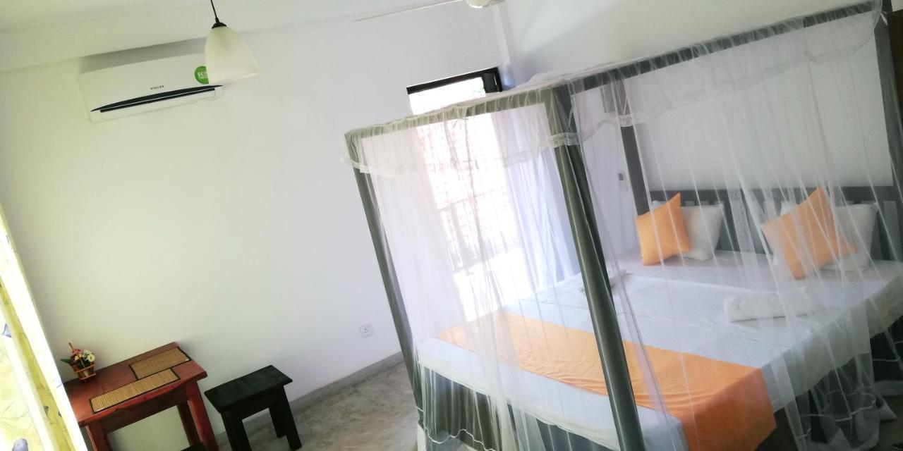 Ocean Voyage Hotell Tangalle Eksteriør bilde