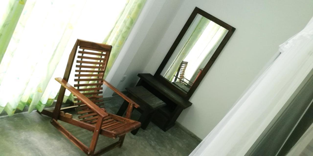 Ocean Voyage Hotell Tangalle Eksteriør bilde