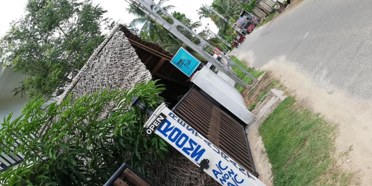 Ocean Voyage Hotell Tangalle Eksteriør bilde